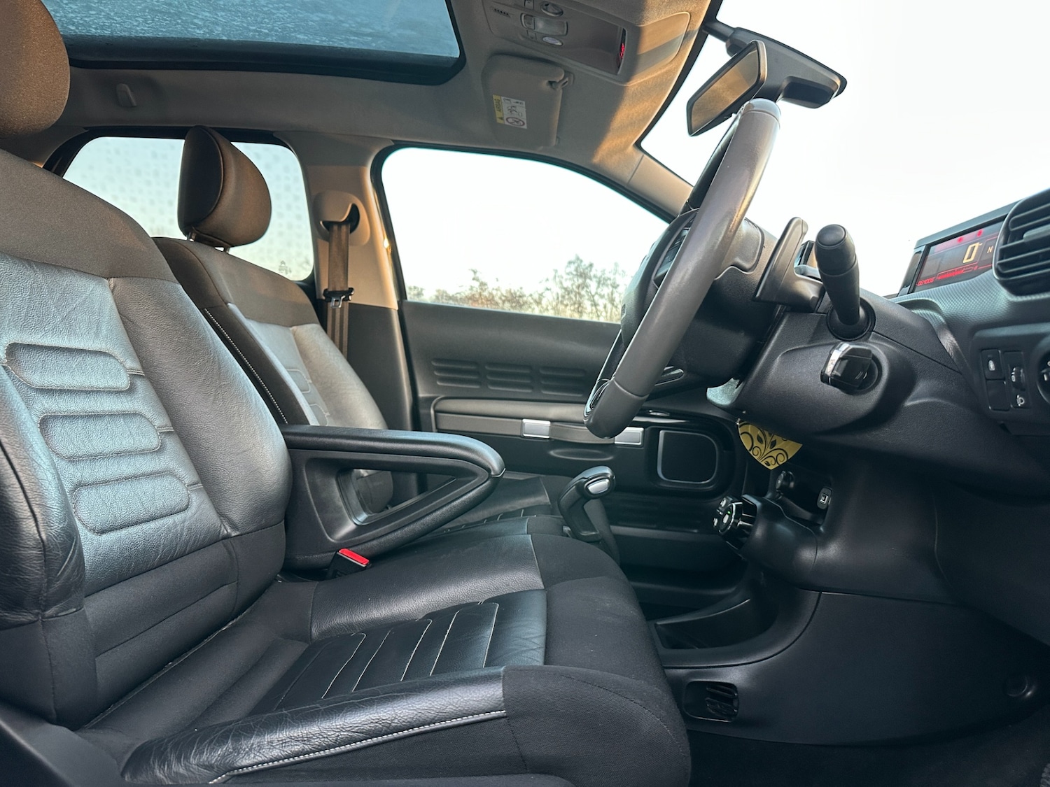 Used Citroen C4 Cactus 2015 for sale - 76958811: Photo 29