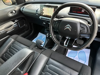 Used Citroen C4 Cactus 2015 for sale - 76958811: Photo