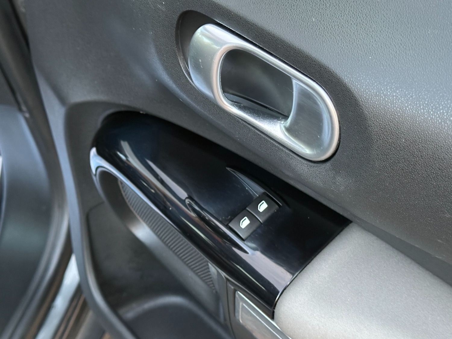 Used Citroen C4 Cactus 2015 for sale - 76958811: Photo 30