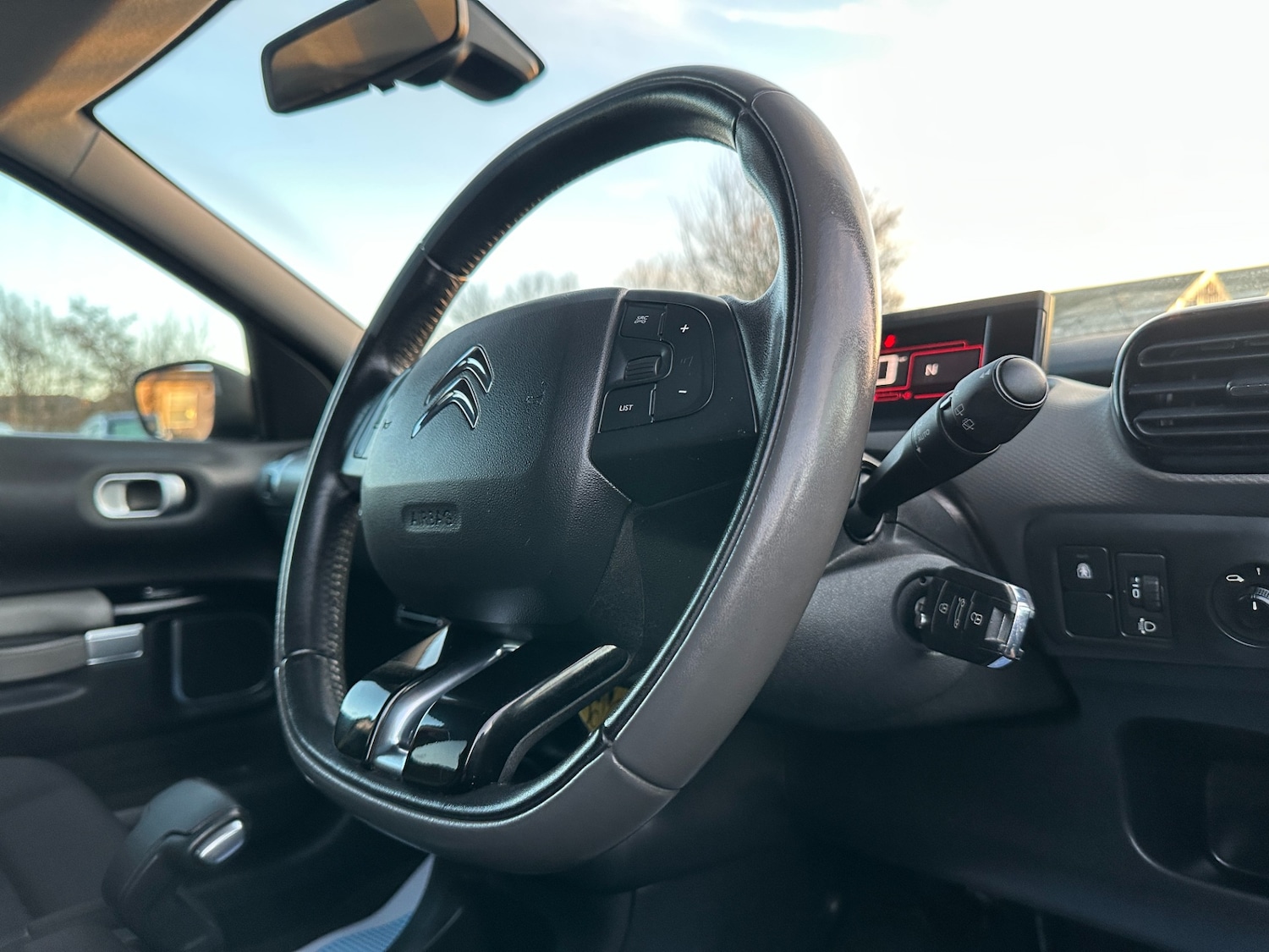 Used Citroen C4 Cactus 2015 for sale - 76958811: Photo 32