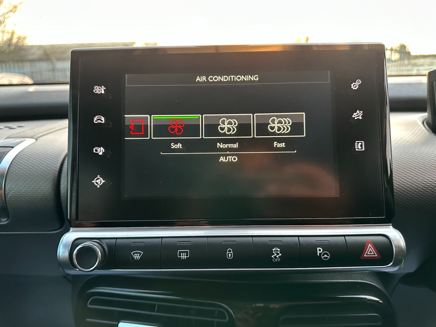 Used Citroen C4 Cactus 2015 for sale - 76958811: Photo 36