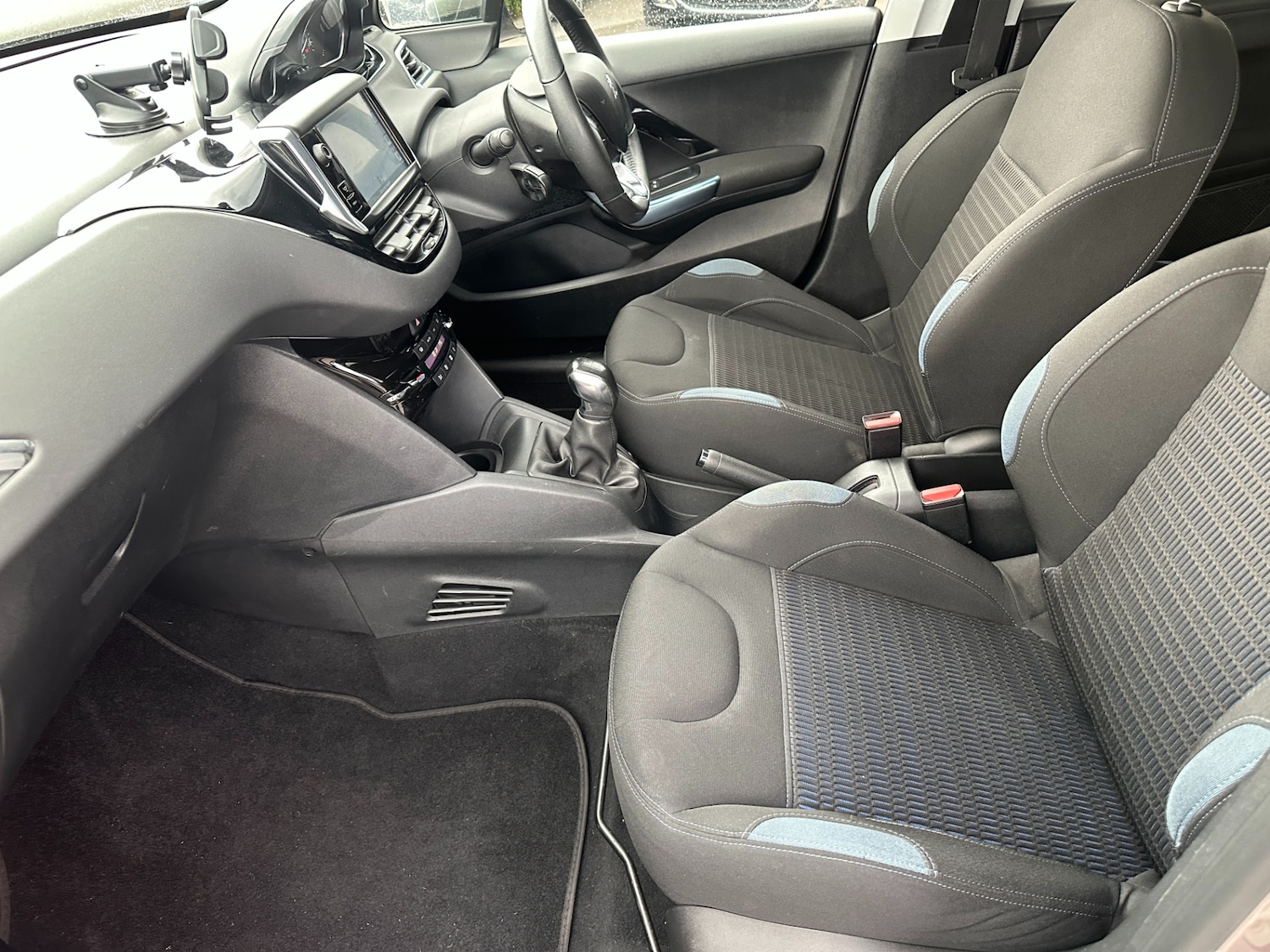 Used Peugeot 208 2013 for sale - 78212060: Photo 11