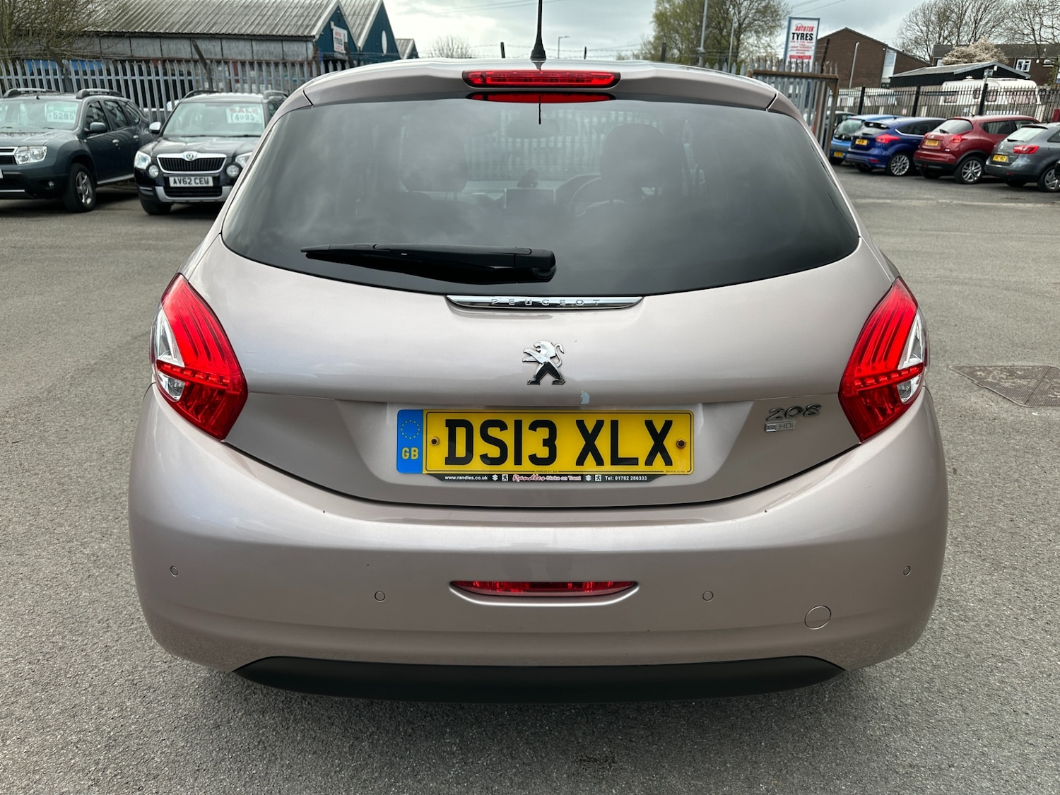 Used Peugeot 208 2013 for sale - 78212060: Photo 12