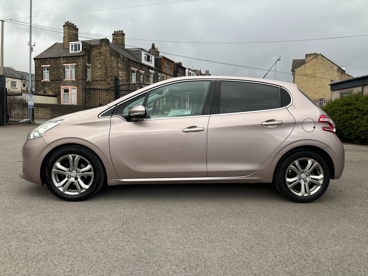 Used Peugeot 208 2013 for sale - 78212060: Photo 15