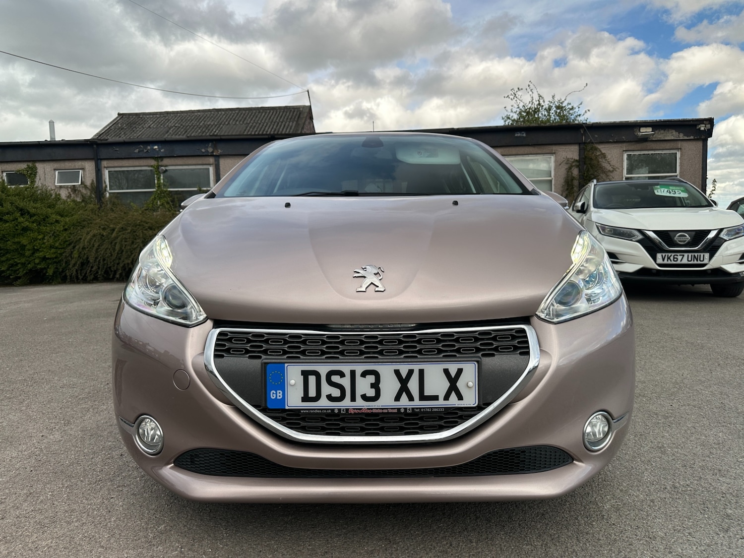 Used Peugeot 208 2013 for sale - 78212060: Photo 3