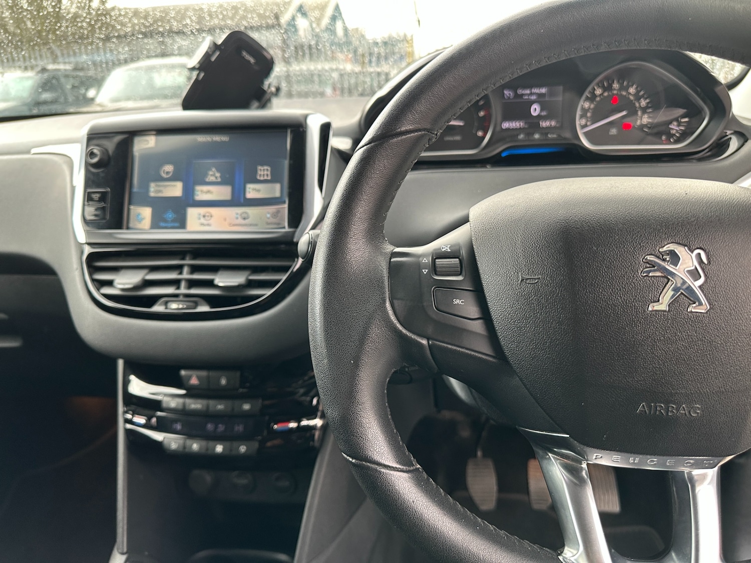Used Peugeot 208 2013 for sale - 78212060: Photo 31