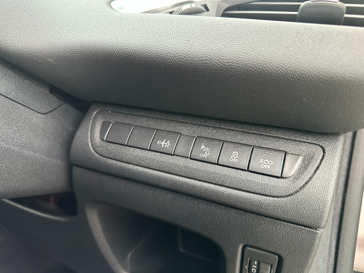 Used Peugeot 208 2013 for sale - 78212060: Photo 35