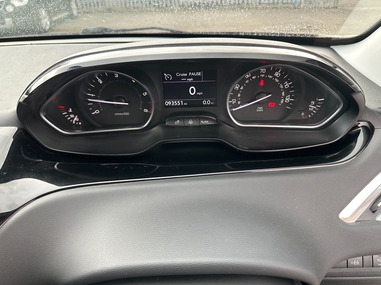 Used Peugeot 208 2013 for sale - 78212060: Photo 8