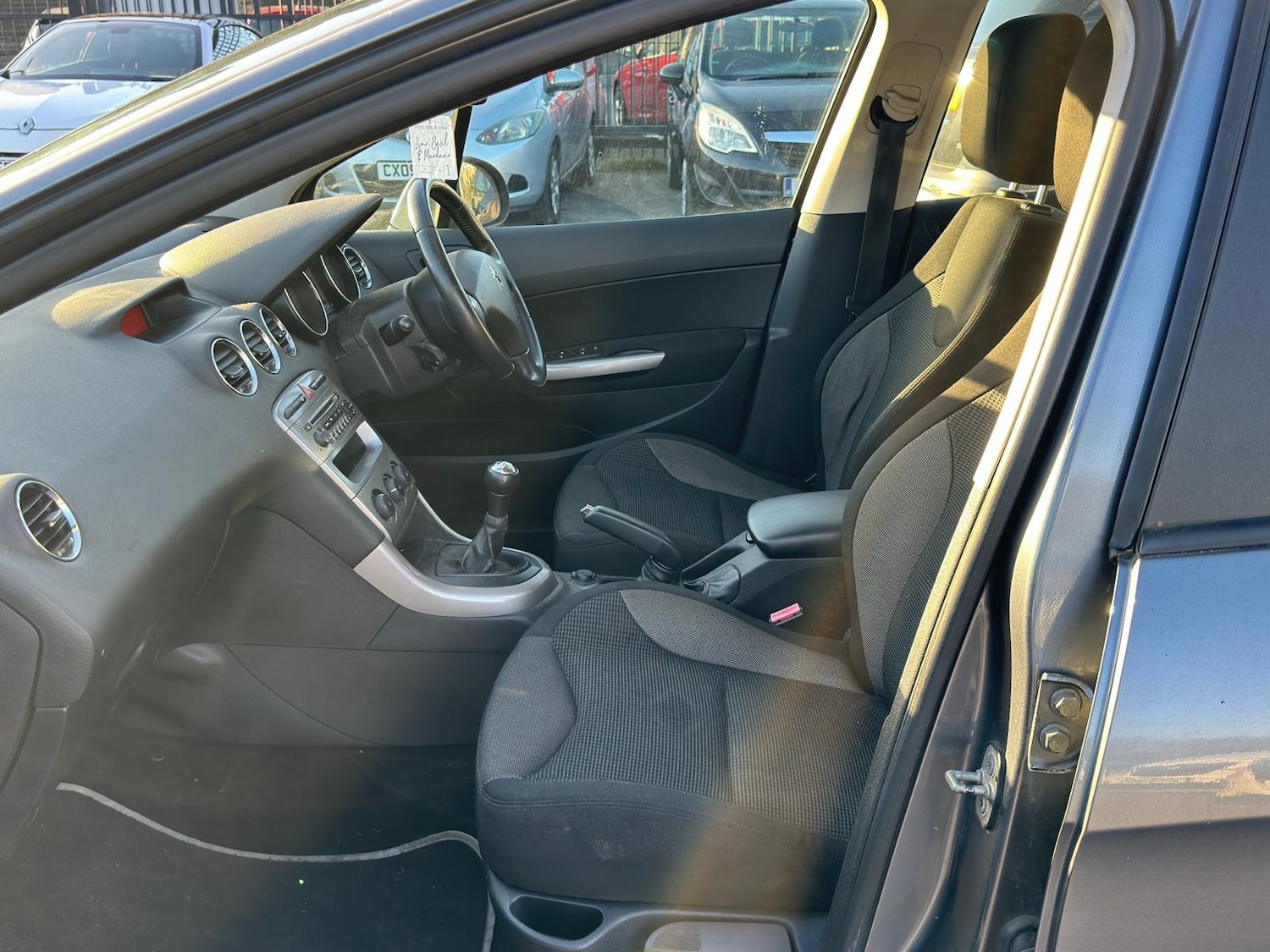 Used Peugeot 308 2011 for sale - 77931724: Photo 16