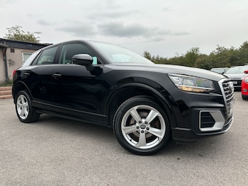 Audi - Q2