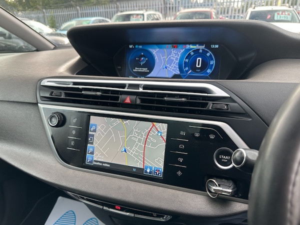 Used Citroen C4 Picasso 2013 for sale - 76119328: Photo 8