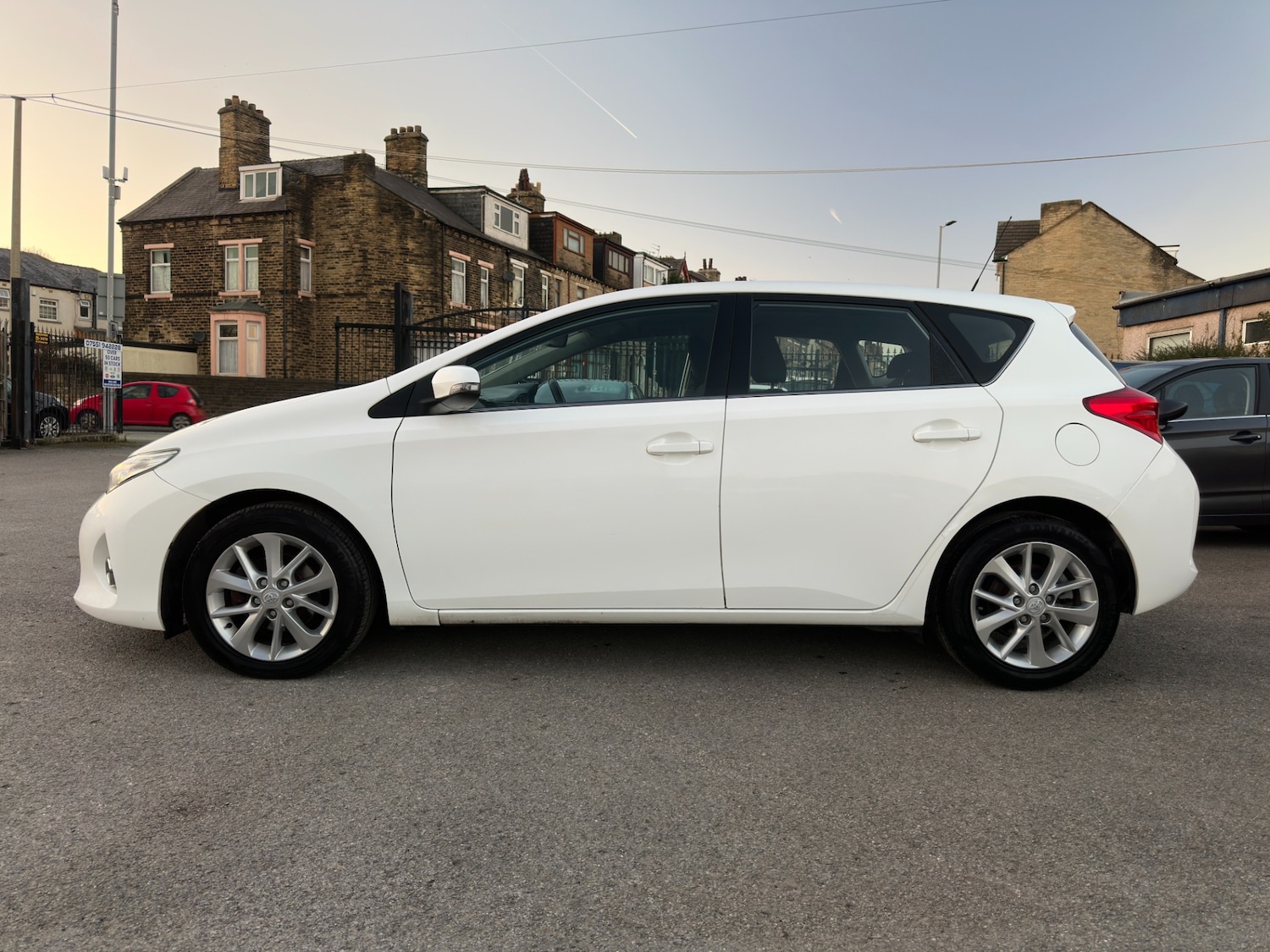 Used Toyota Auris 2013 for sale - 76603568: Photo 15