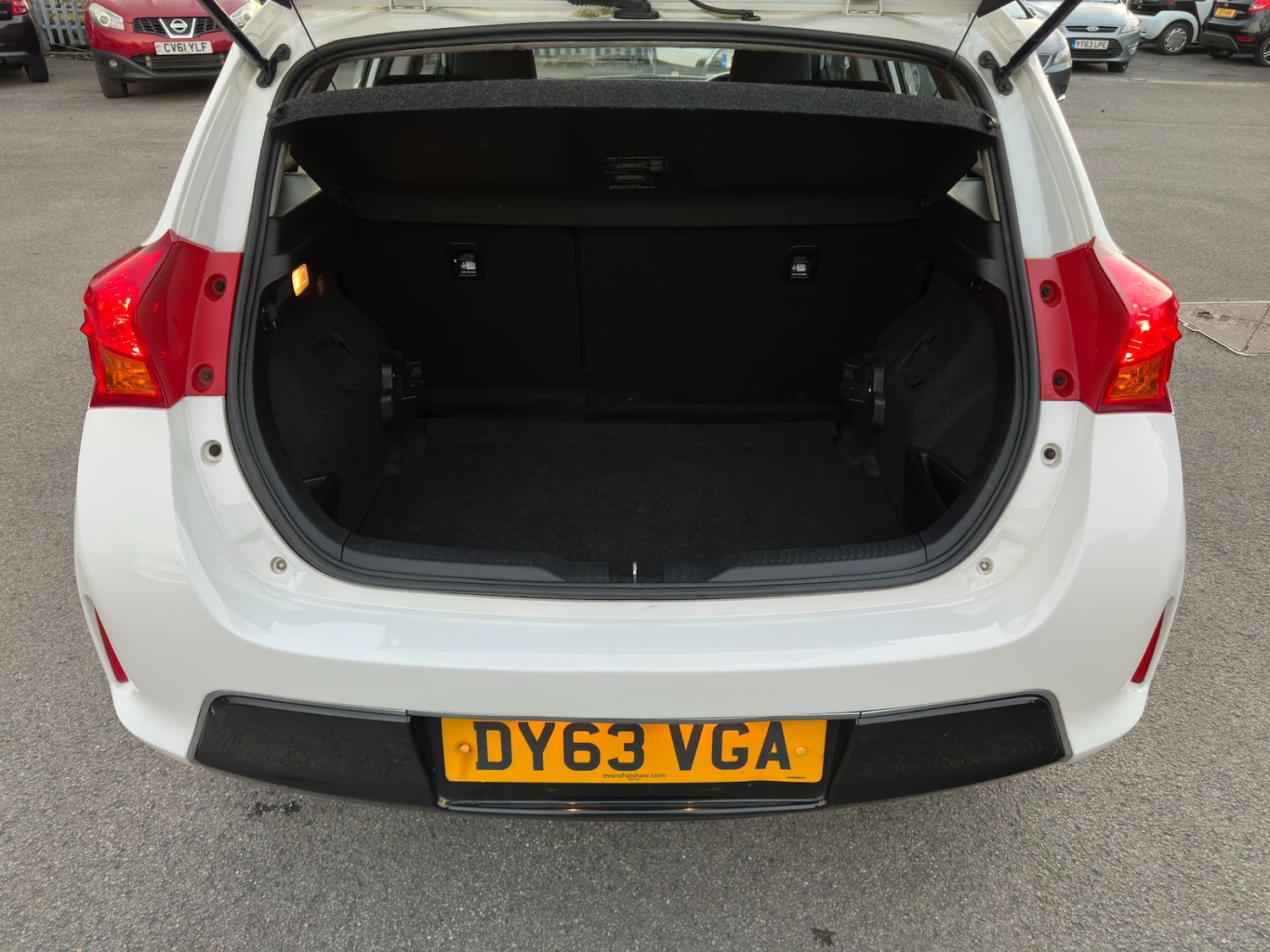 Used Toyota Auris 2013 for sale - 76603568: Photo 19