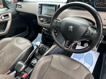 Used Peugeot 2008 2015 for sale - 75556797: Photo