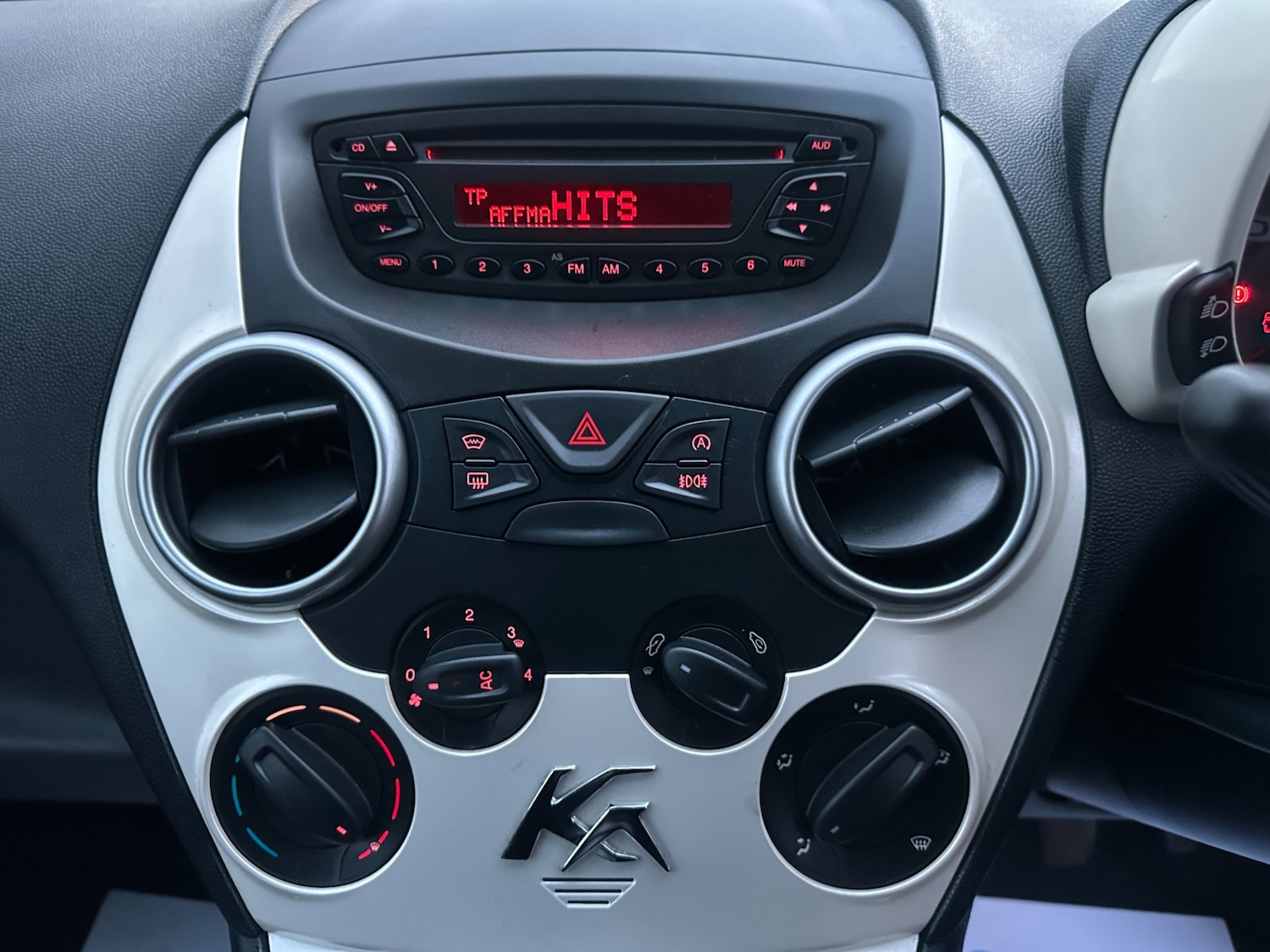 Used Ford Ka 2013 for sale - 76669489: Photo 24