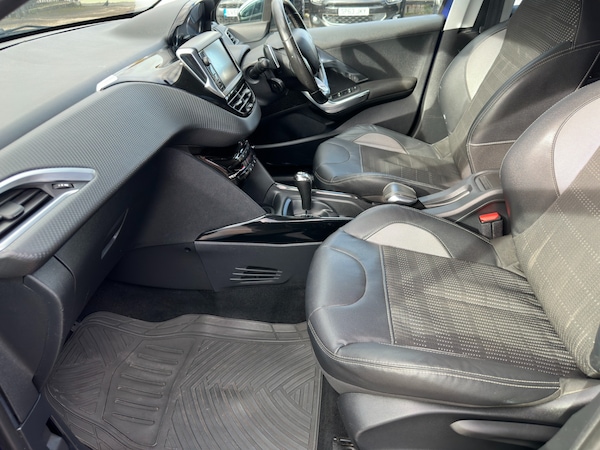 Used Peugeot 2008 2015 for sale - 76340958: Photo 12
