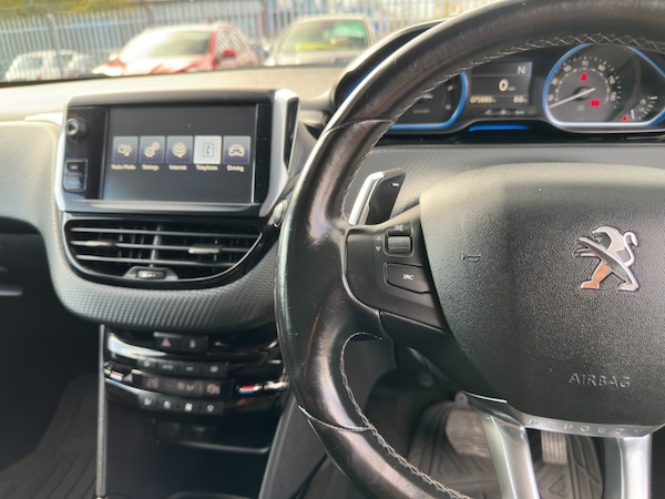 Used Peugeot 2008 2015 for sale - 76340958: Photo 33