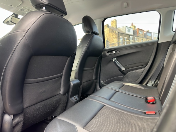 Used Peugeot 2008 2015 for sale - 76340958: Photo 38