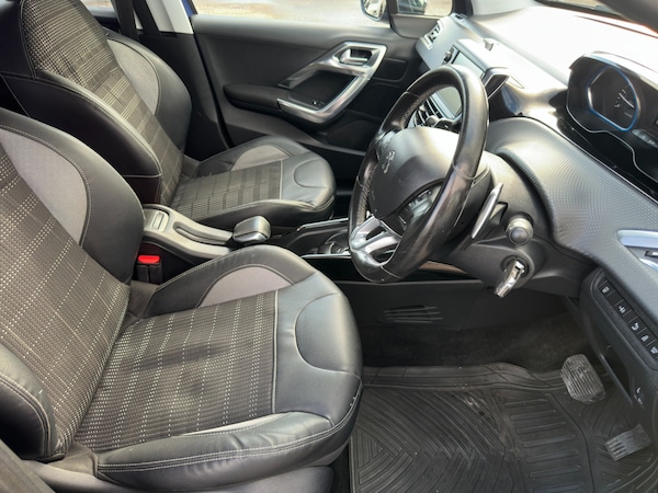 Used Peugeot 2008 2015 for sale - 76340958: Photo 7