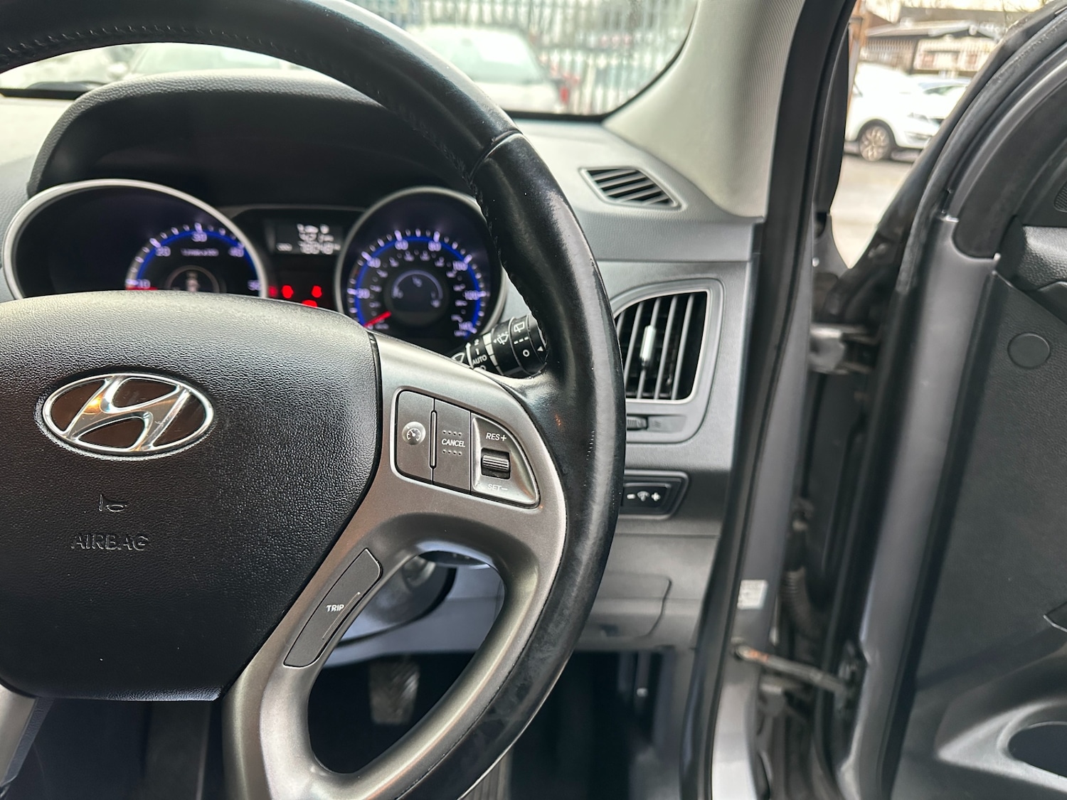 Used Hyundai Ix35 2014 for sale - 77300366: Photo 37