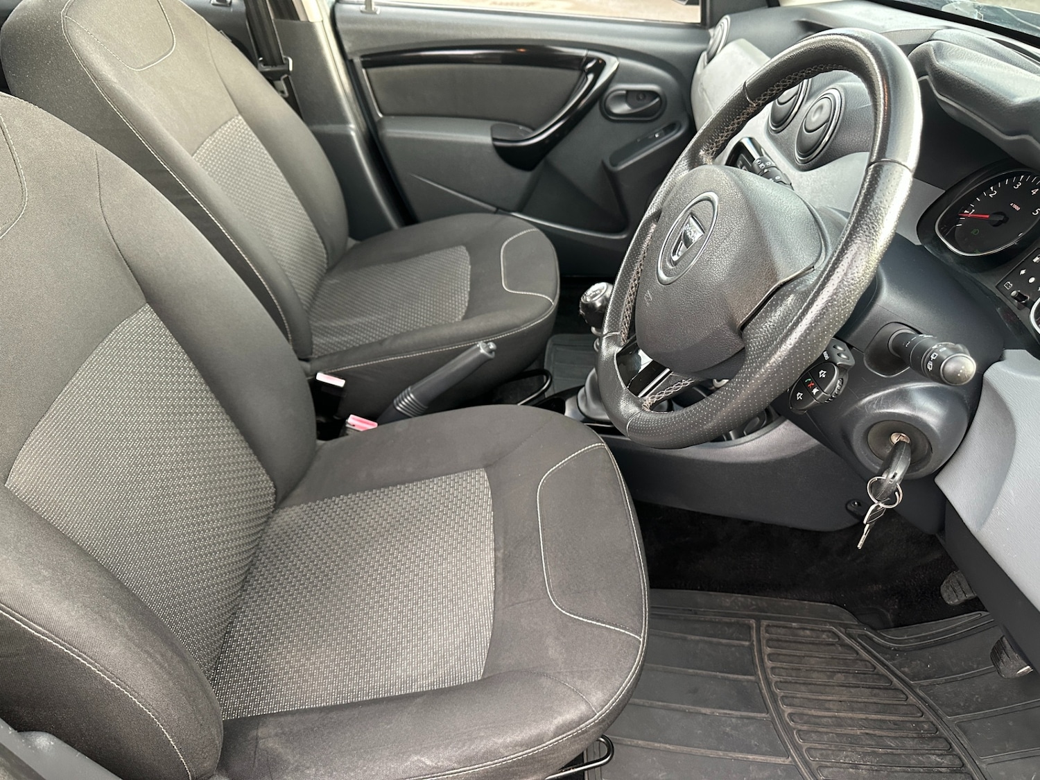 Used Dacia Duster 2014 for sale - 77689558: Photo 8