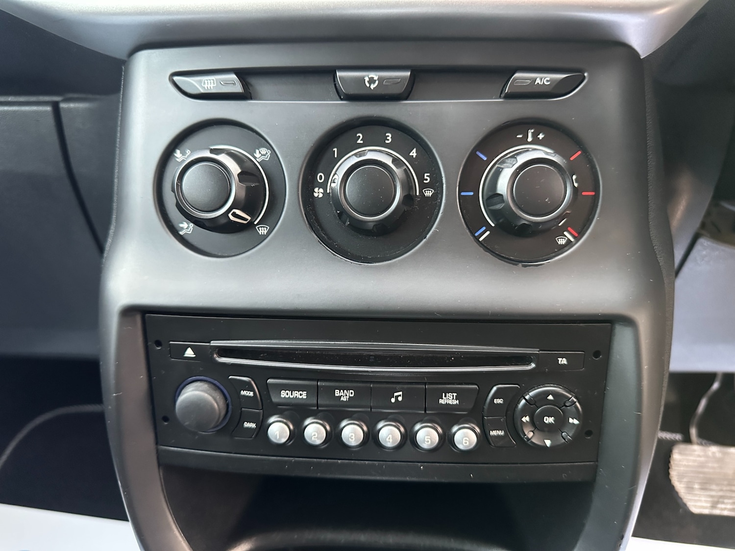 Vehicle 27