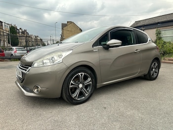 Used Peugeot 208 2013 for sale - 79355314: Photo