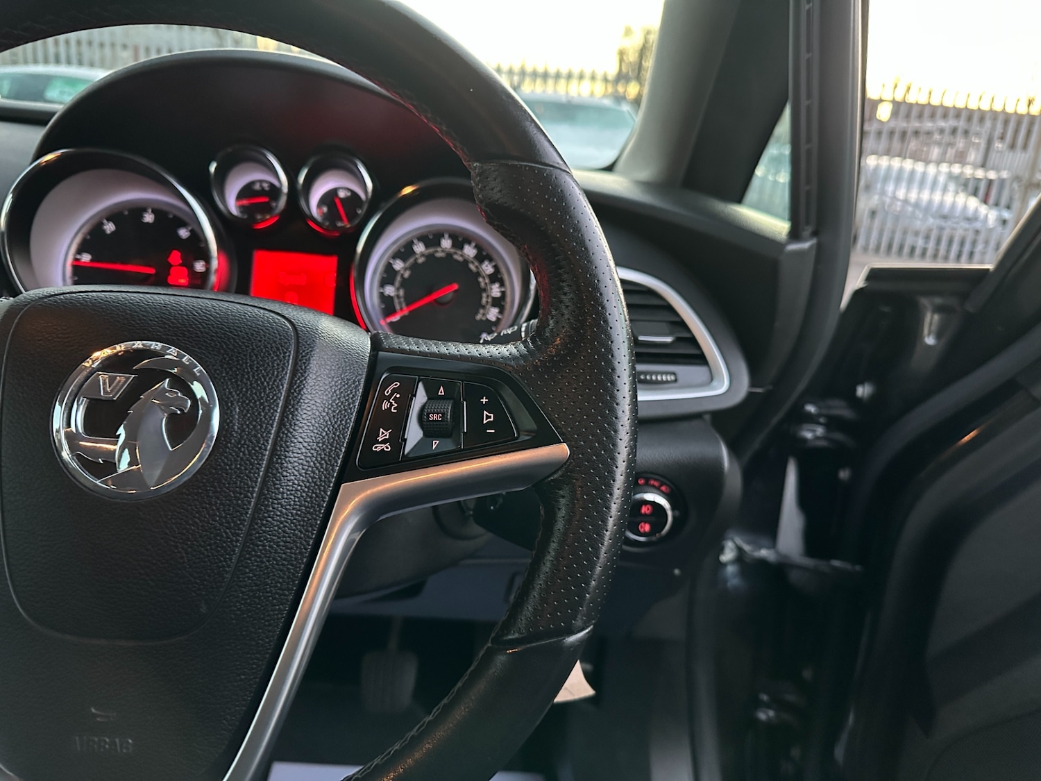 Used Vauxhall Astra 2012 for sale - 76640699: Photo 34