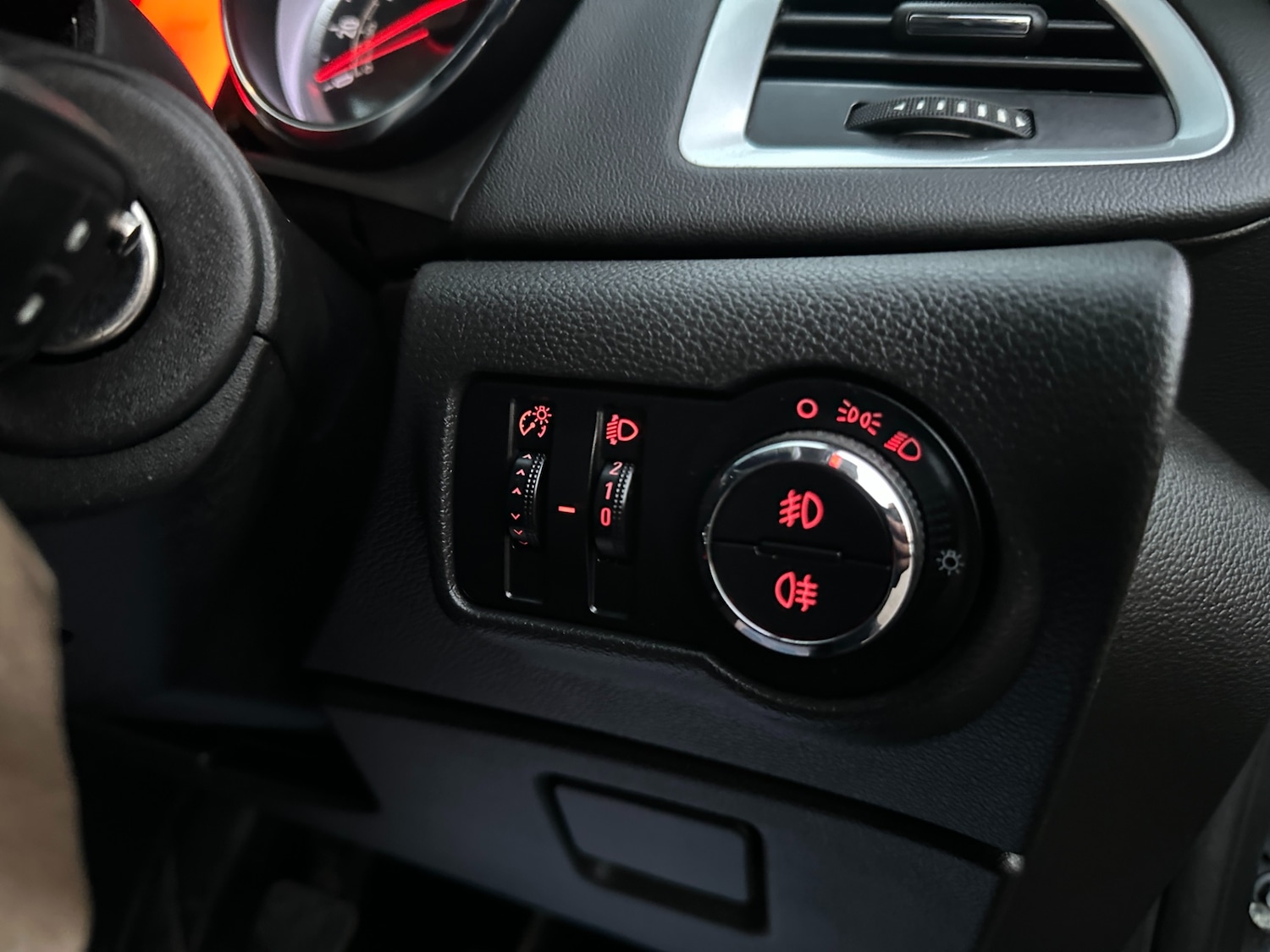 Used Vauxhall Astra 2012 for sale - 76640699: Photo 37