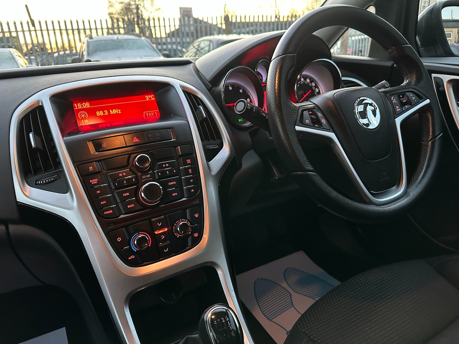 Used Vauxhall Astra 2012 for sale - 76640699: Photo 41