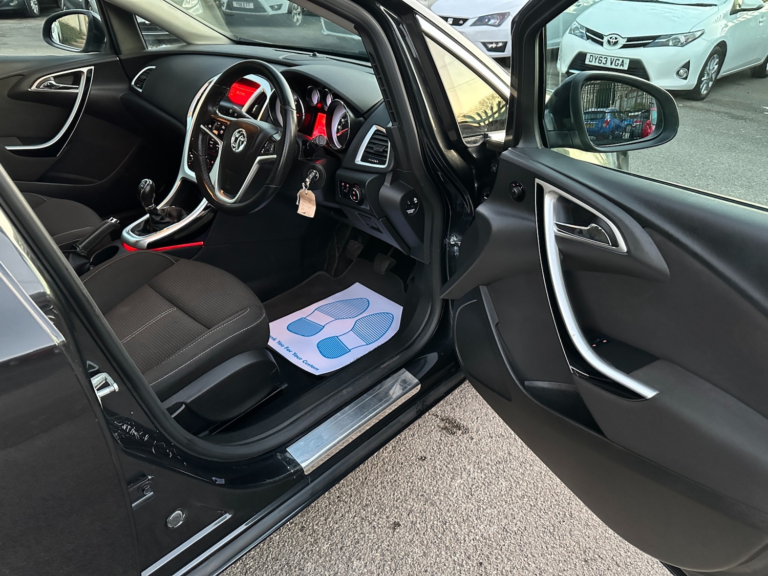 Used Vauxhall Astra 2012 for sale - 76640699: Photo 6