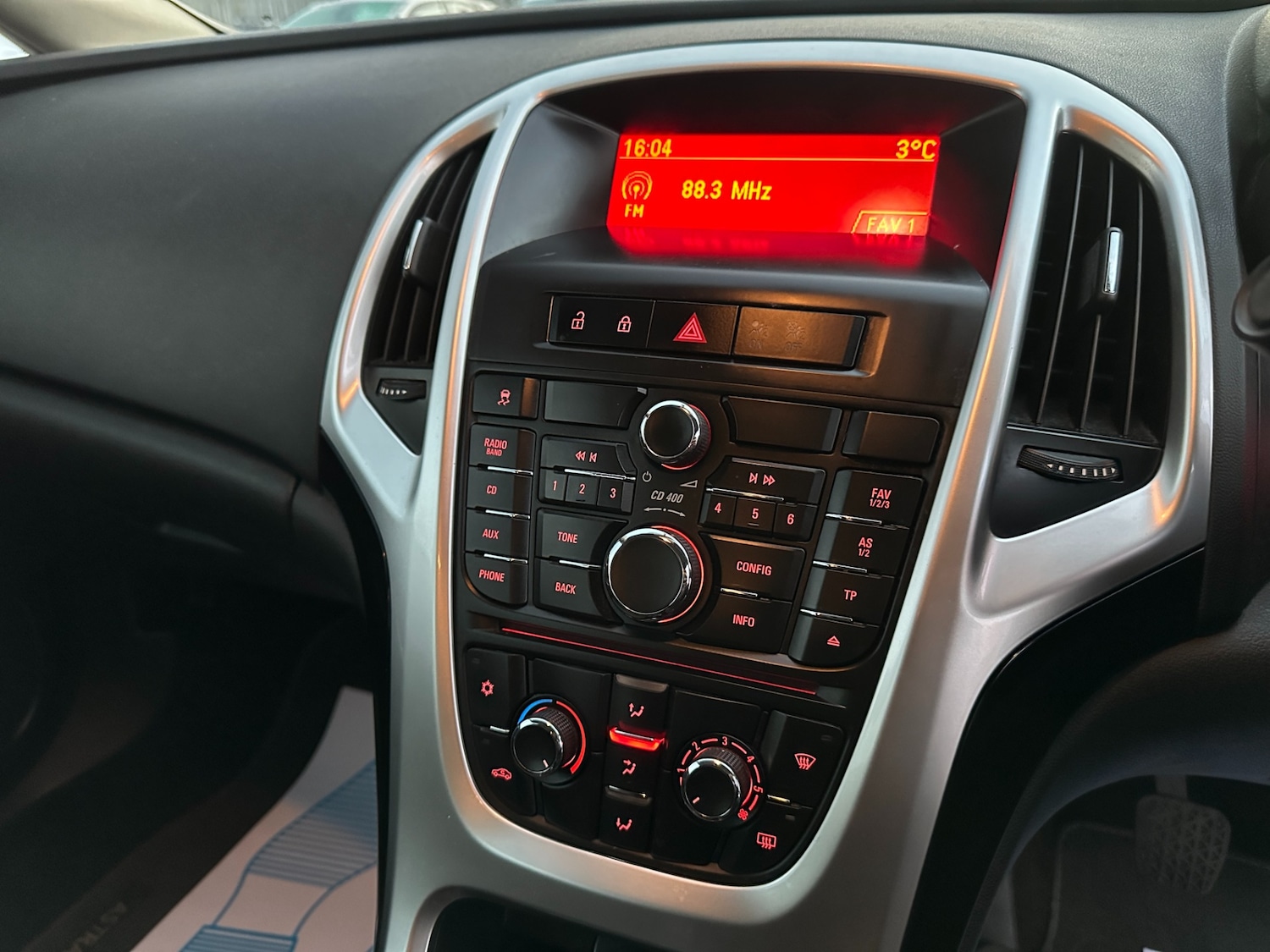 Used Vauxhall Astra 2012 for sale - 76640699: Photo 8