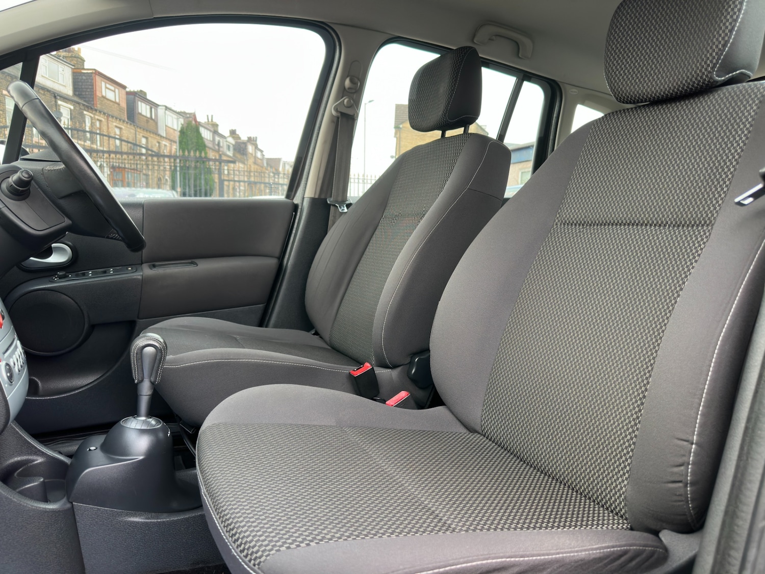 Used Renault Grand Modus 2010 for sale - 76492986: Photo 37