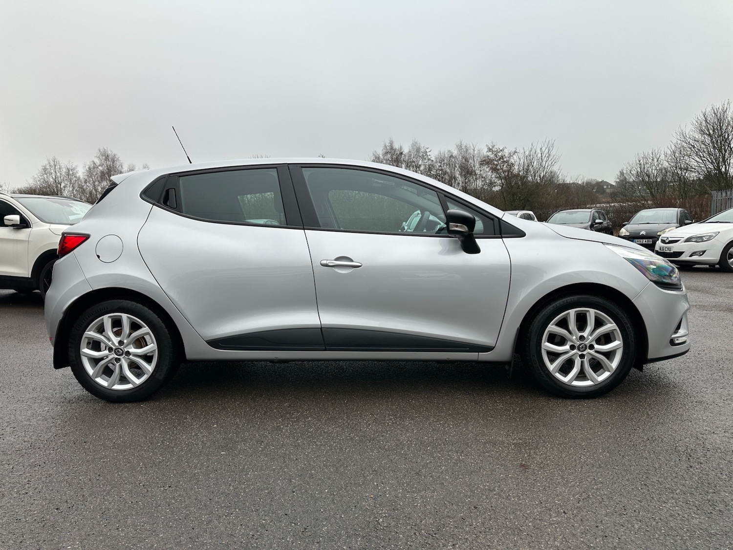 Used Renault Clio 2017 for sale - 77432949: Photo 13
