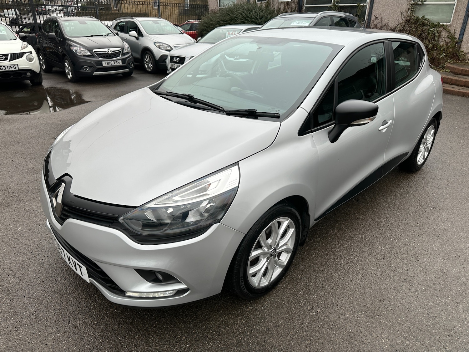 Used Renault Clio 2017 for sale - 77432949: Photo 18