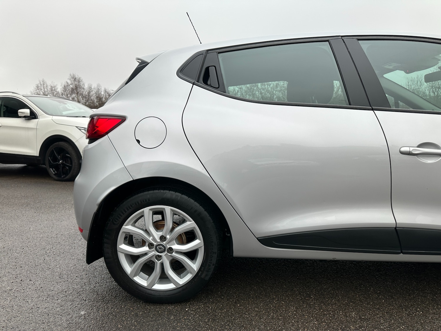 Used Renault Clio 2017 for sale - 77432949: Photo 24