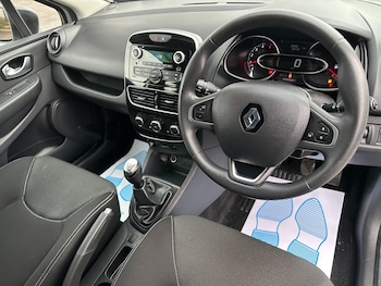 Used Renault Clio 2017 for sale - 77432949: Photo