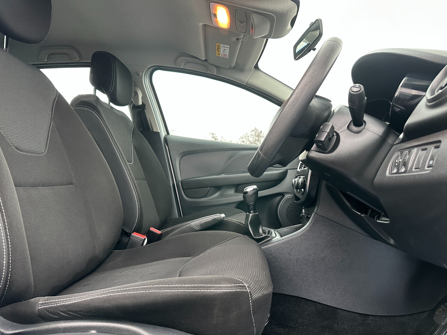 Used Renault Clio 2017 for sale - 77432949: Photo 32