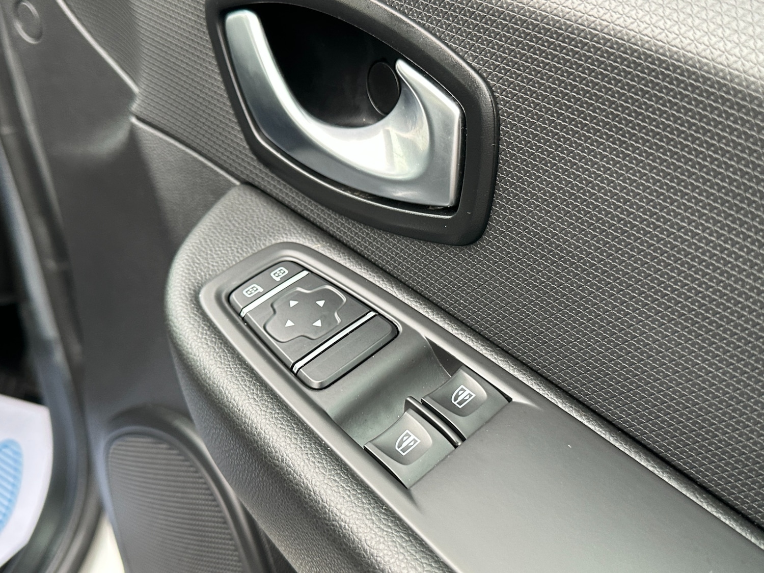 Used Renault Clio 2017 for sale - 77432949: Photo 33