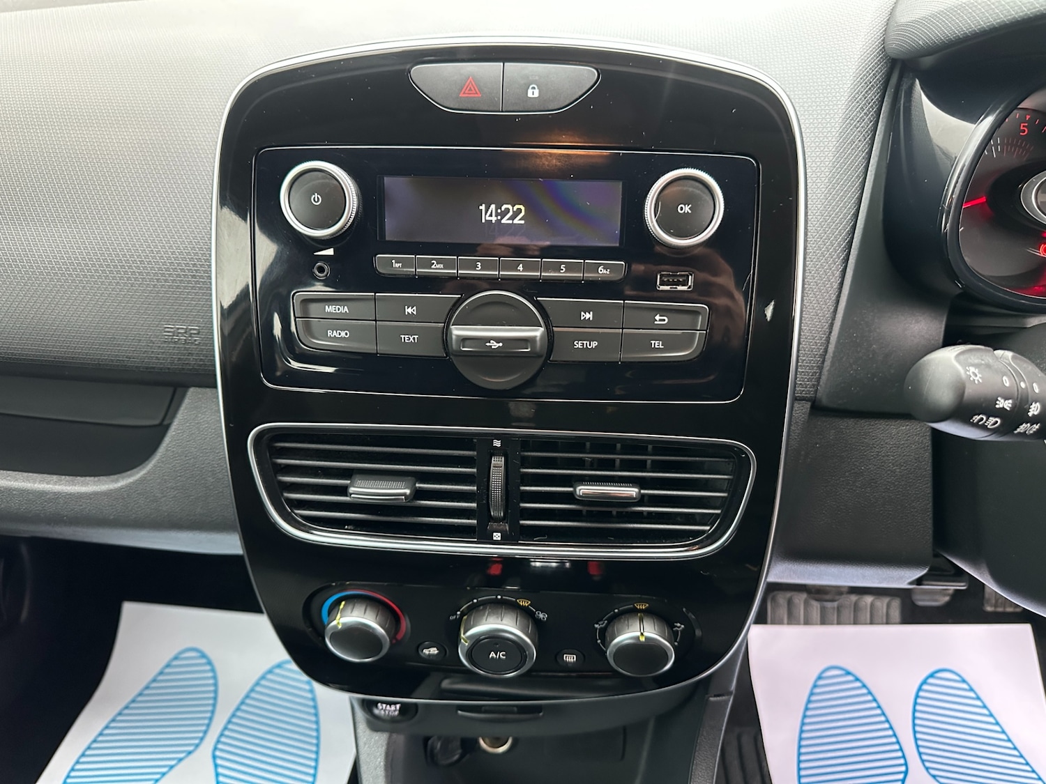 Used Renault Clio 2017 for sale - 77432949: Photo 36