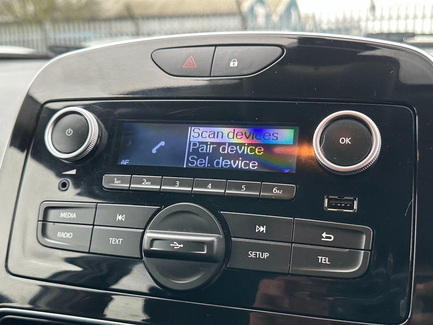 Used Renault Clio 2017 for sale - 77432949: Photo 37