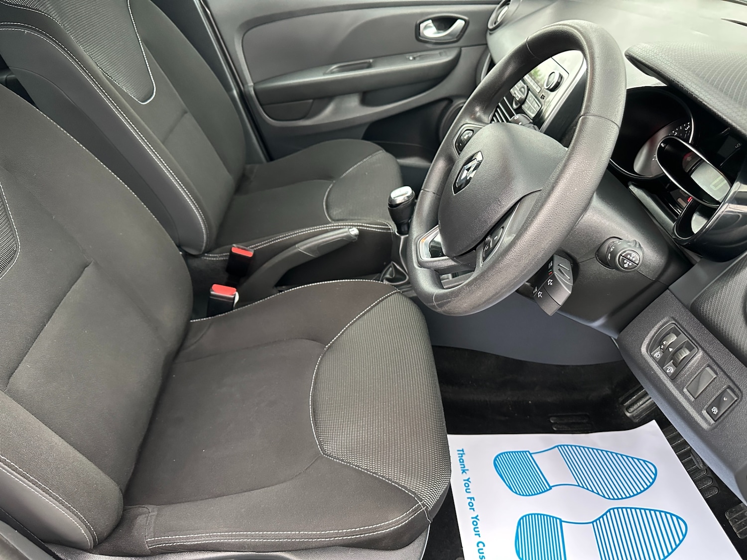 Used Renault Clio 2017 for sale - 77432949: Photo 7