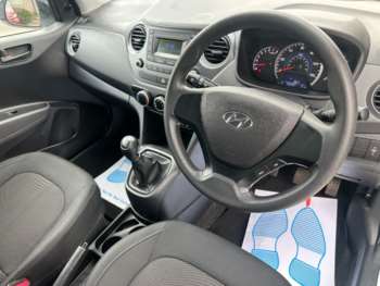 Used Hyundai i10 2018 for sale - 74964822: Photo