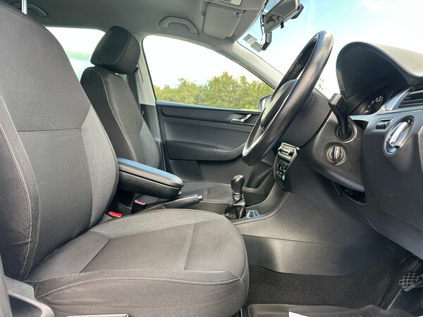 Used Skoda Rapid Spaceback 2014 for sale - 76023173: Photo 29