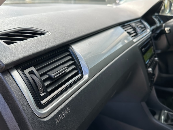 Used Skoda Rapid Spaceback 2014 for sale - 76023173: Photo 45