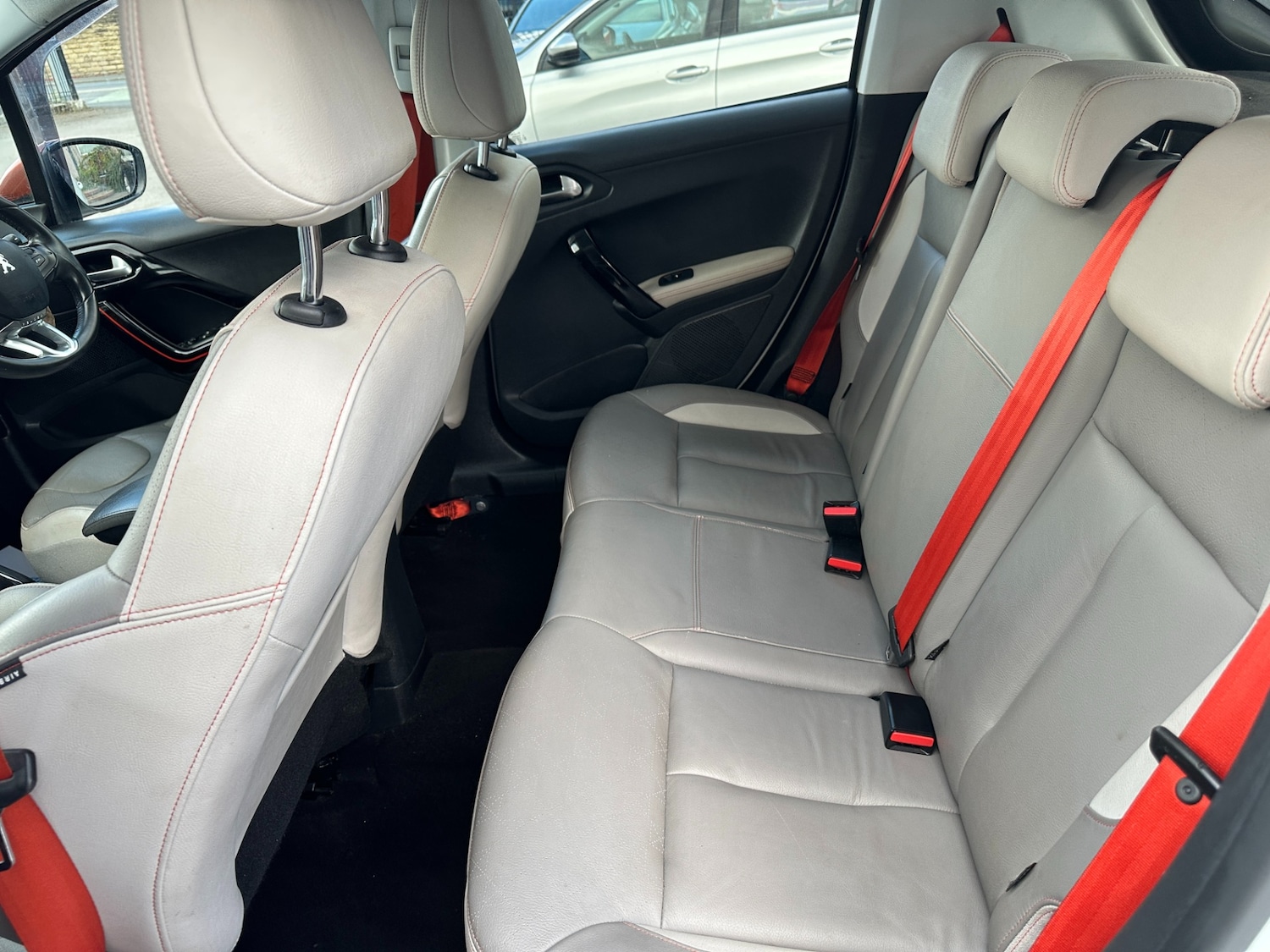 Used Peugeot 208 2014 for sale - 77417281: Photo 11