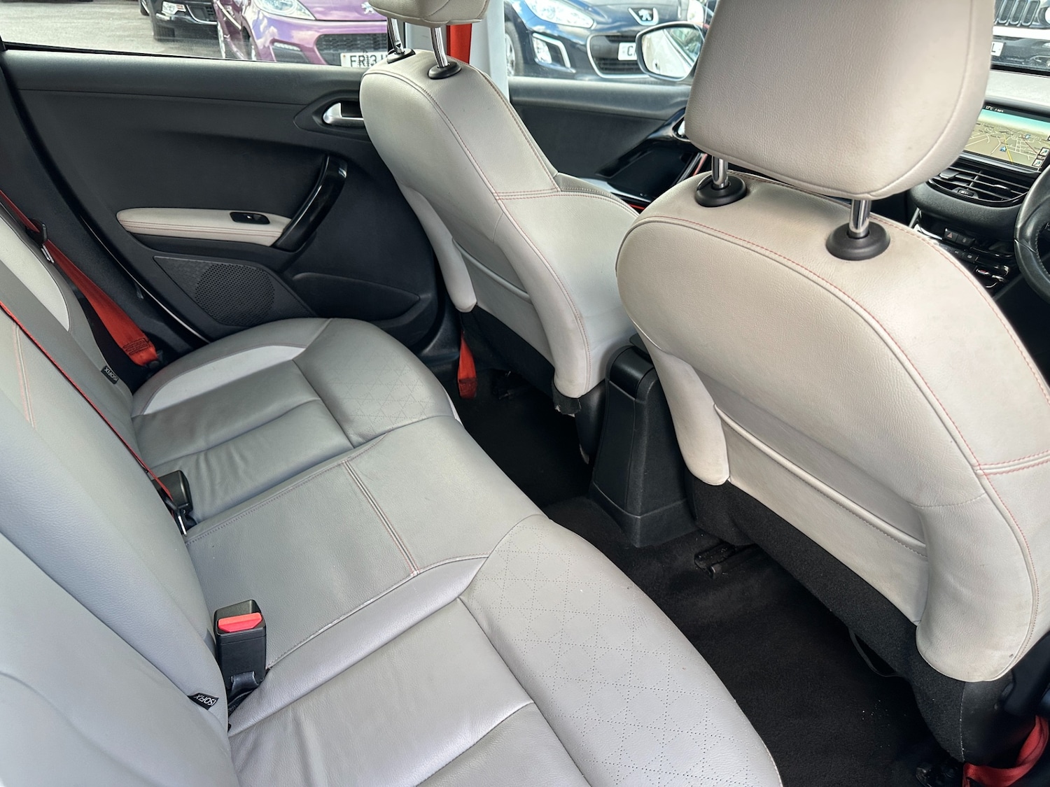 Used Peugeot 208 2014 for sale - 77417281: Photo 12