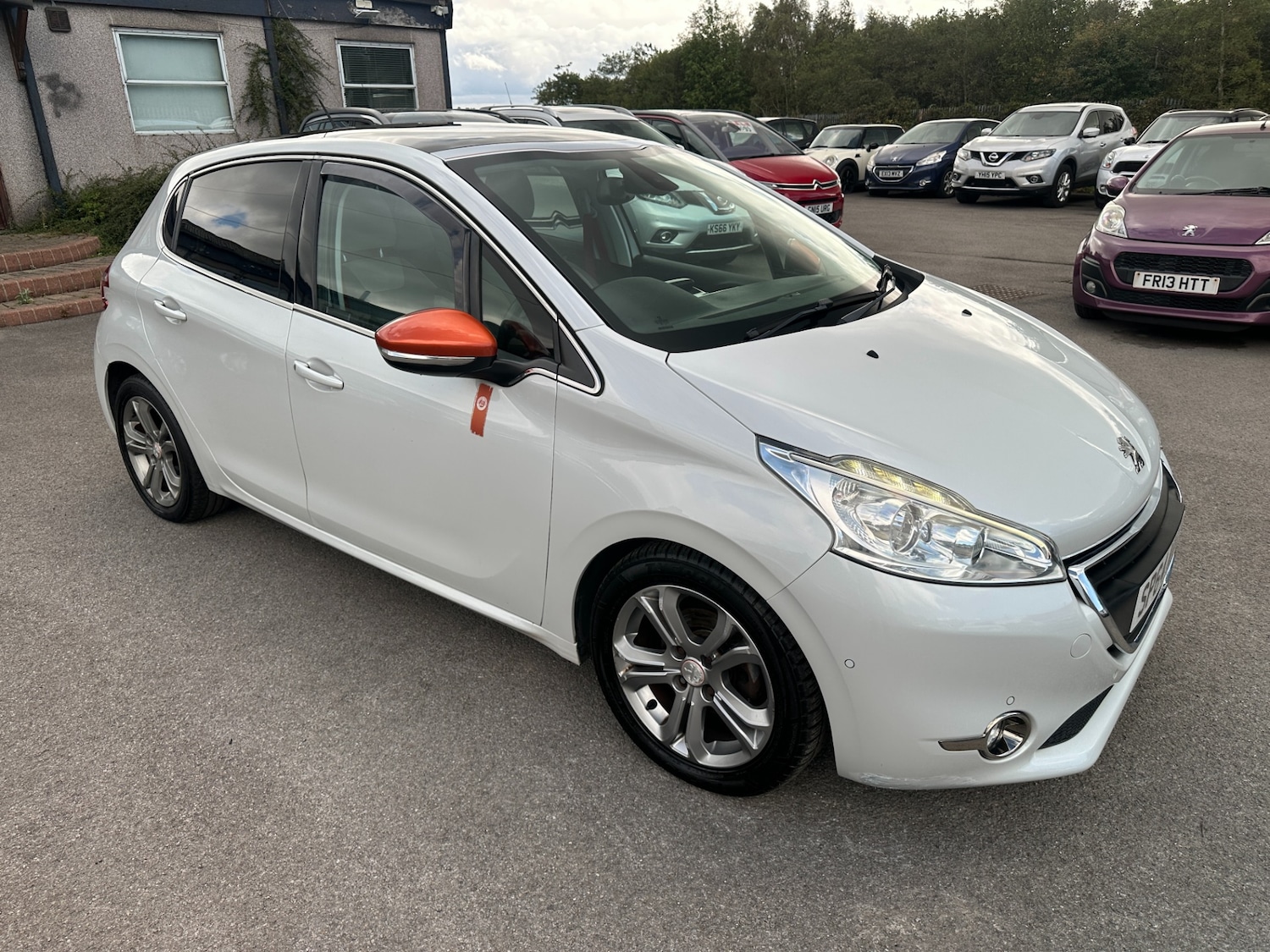 Used Peugeot 208 2014 for sale - 77417281: Photo 17