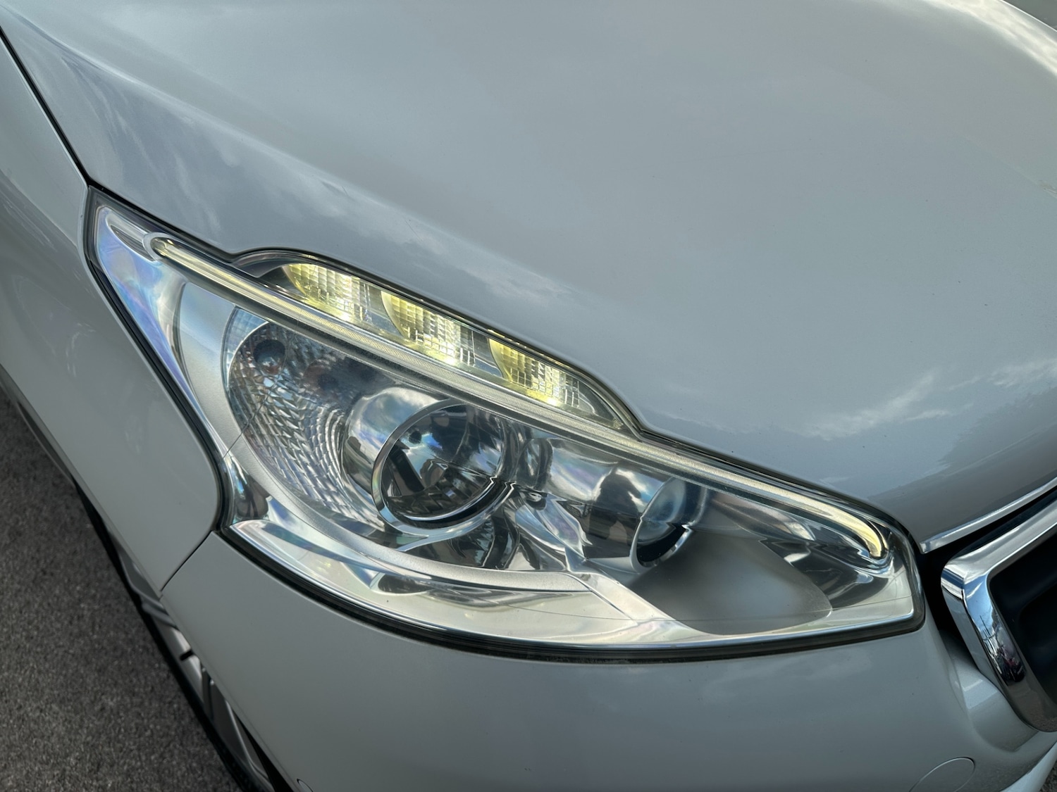 Used Peugeot 208 2014 for sale - 77417281: Photo 25