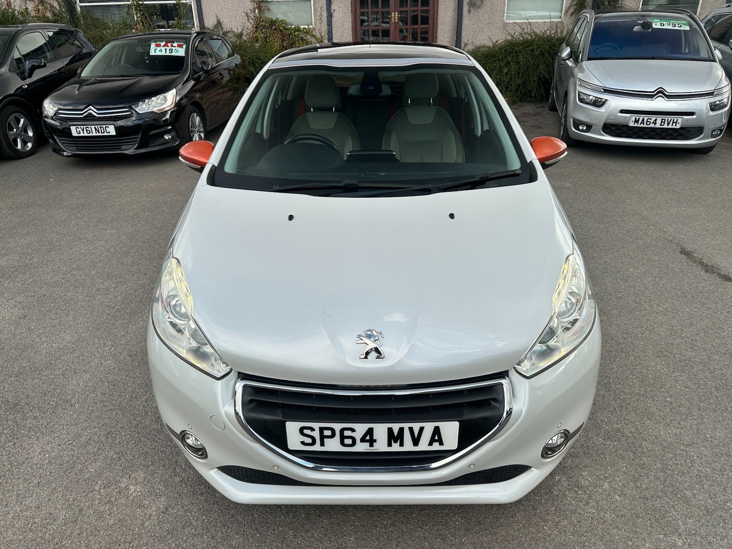Used Peugeot 208 2014 for sale - 77417281: Photo 3